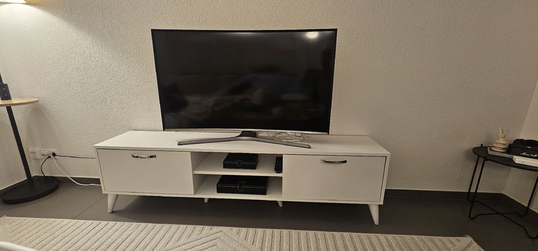 TV Möbel: Side board – Gebraucht aus Rüti ZH von aip_5pql