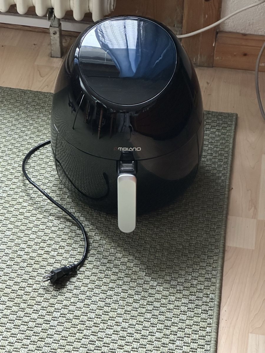 Elettrodomestici da cucina: XXL-Heissluftfritteuse – Usato da Basel venduto da Marlise015 3