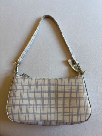 Handtasche