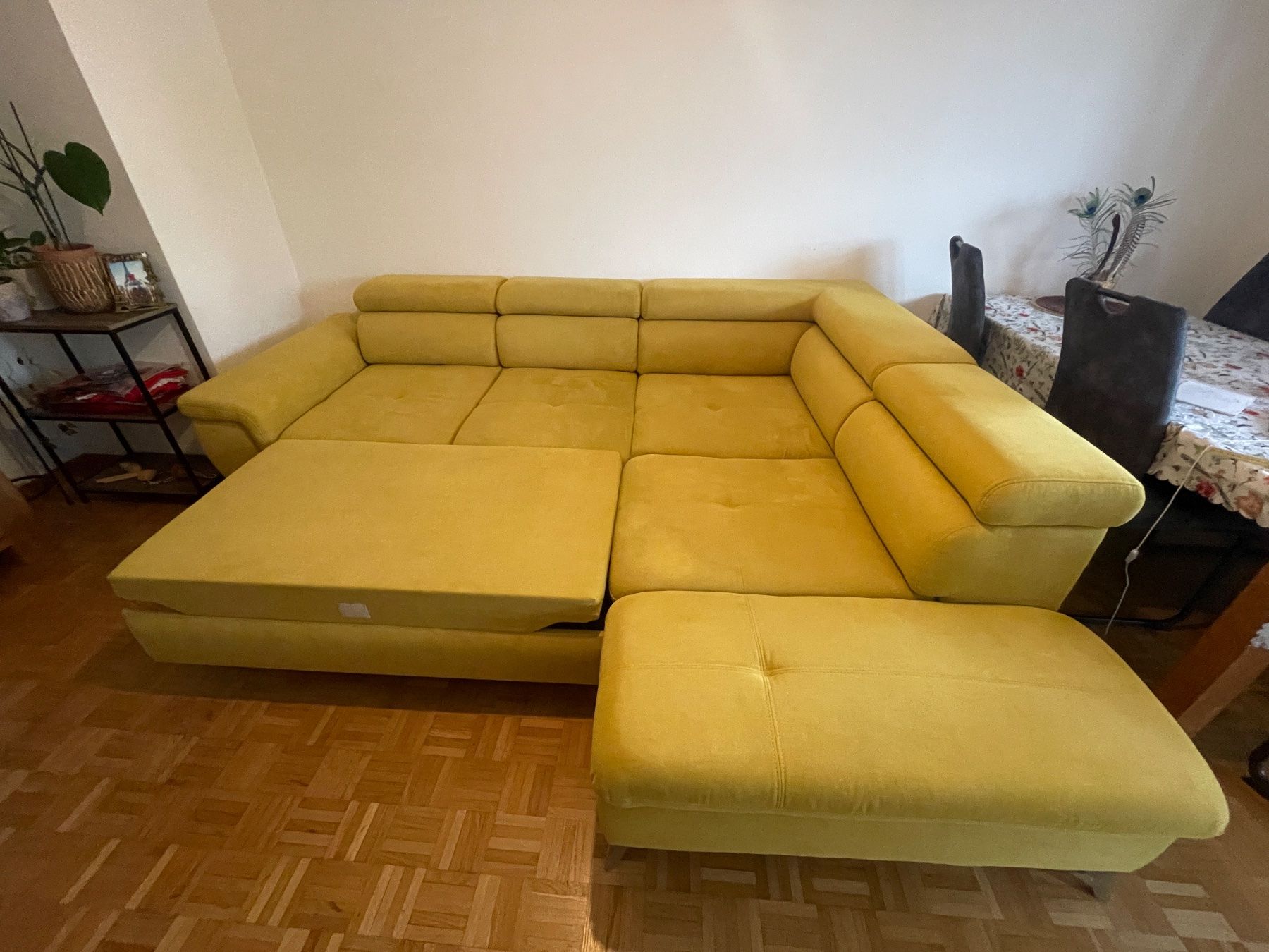 Sofas: Ecksofa mit Ausziehbare teil – Gebraucht aus Rüti Zh von Egli9 2