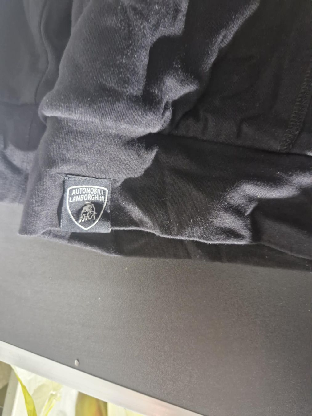 Maglioni & Felpe: sweatshirt mit Motorhaube. Lamborghini gross S – Usato da Tann venduto da Raqueldoo 4