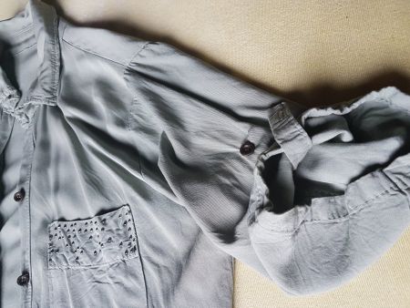 Chemise à nouer taille S manches courtes