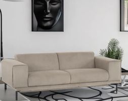 3-Sitzer Sofa in Taupe – Modern & Komfortabel