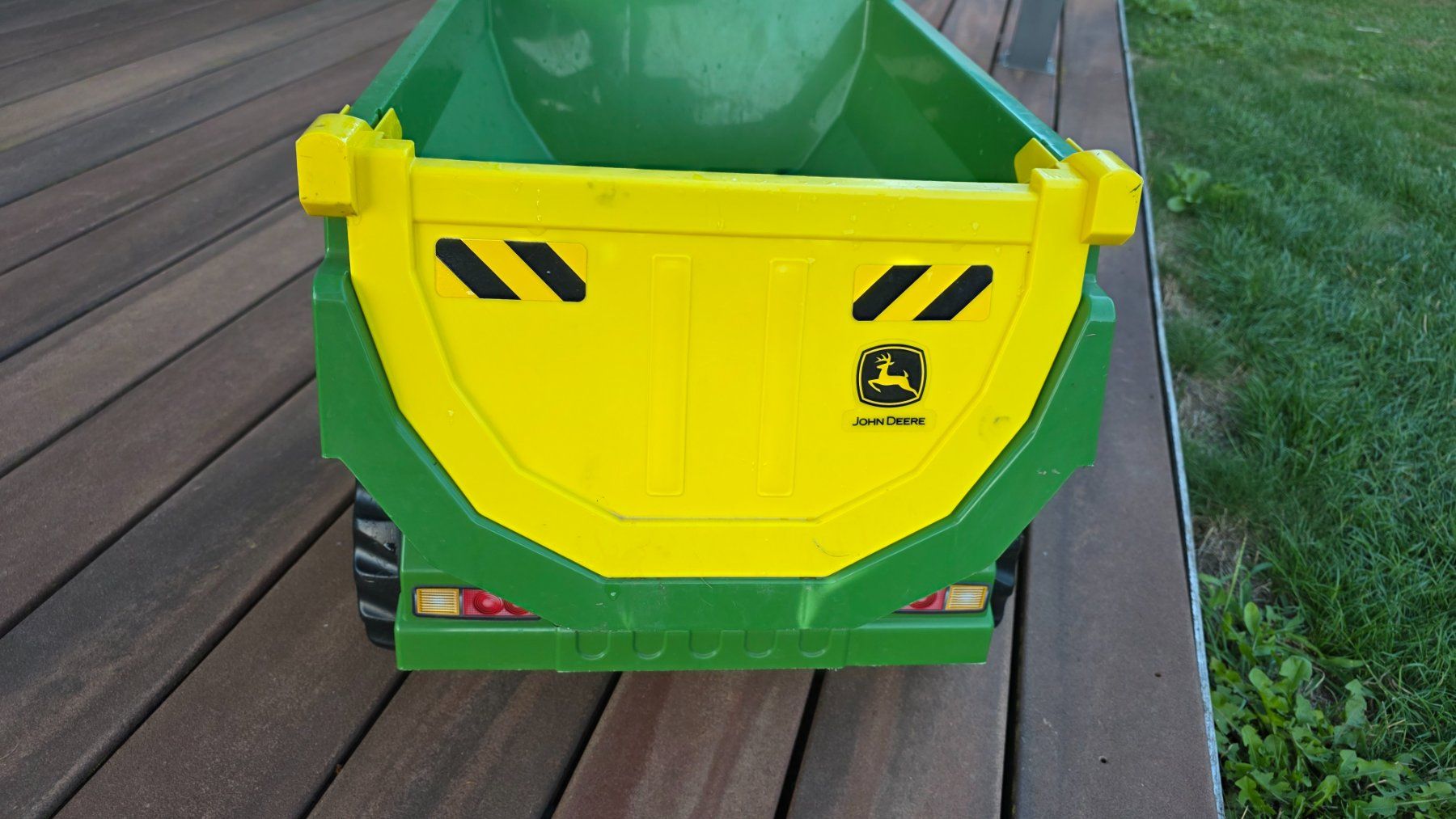 John Deere Veicoli per bambini: John Deere kinder traktor mit anhanger – Usato da Freienwil venduto da stratofighter 8