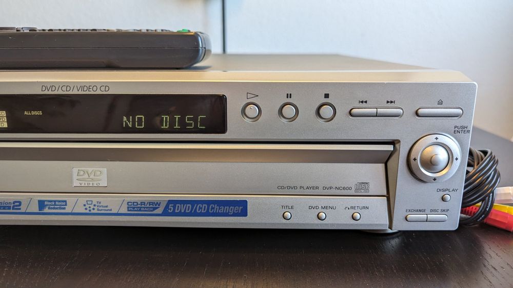 Sony DVP-NC600 5-Disc Carousel Wechsler DVD Player (Gebraucht) in ...
