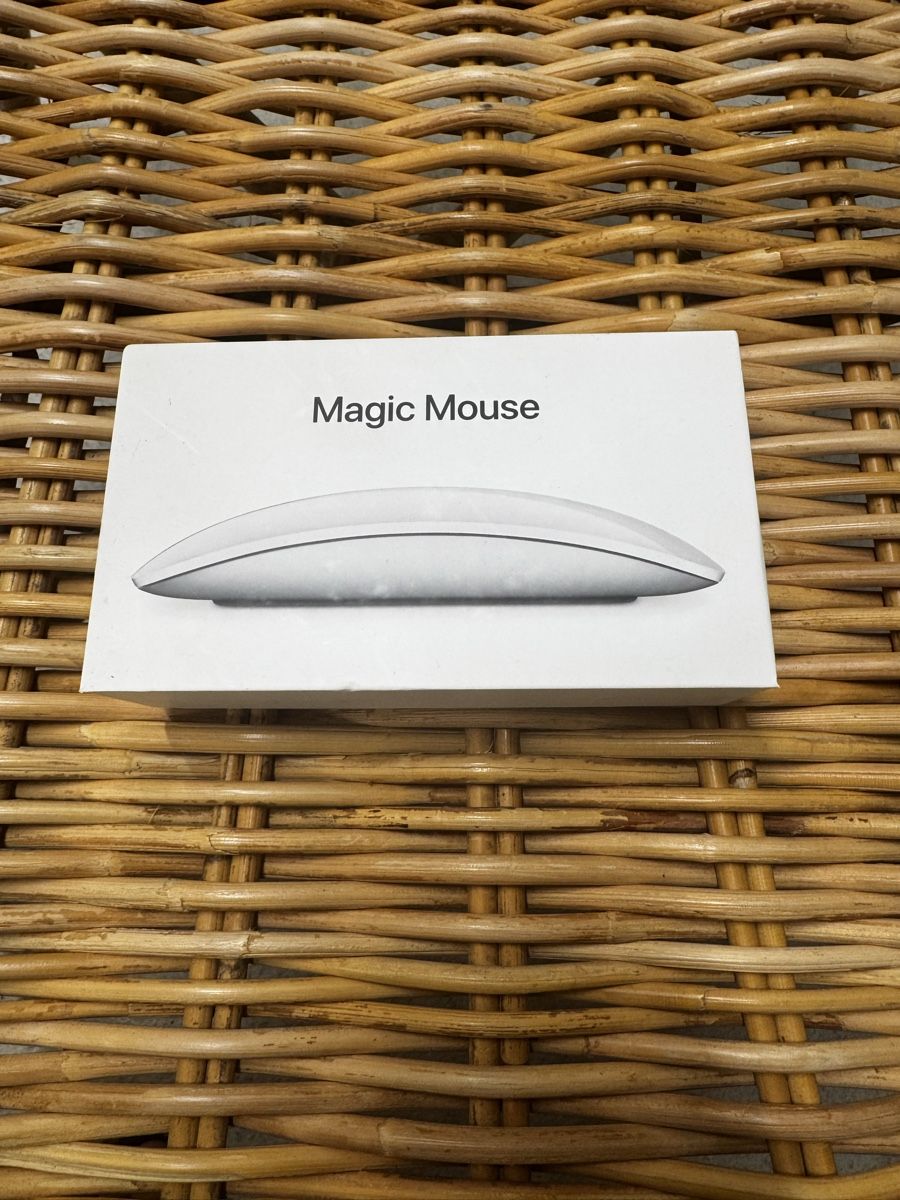 Apple Souris: Apple Magic Mouse 2 Maus mit Ladekabel neuwertig – Neuf (Voir description) à Zürich par JUMAI06 1