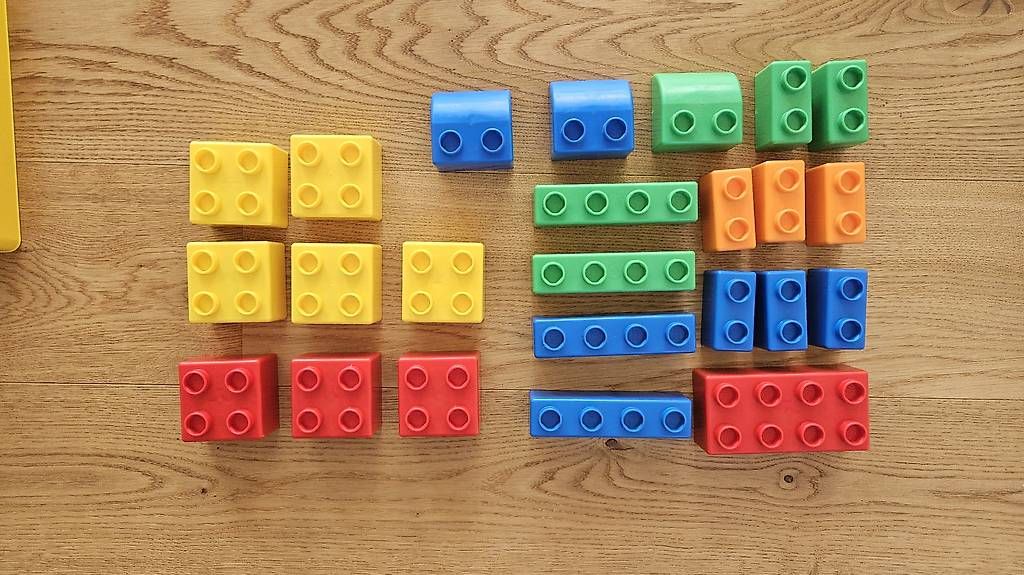 Giocattoli: Grosse Lego Bausteine 24 teilig – Usato da Oberdorf SO venduto da Chalira 2