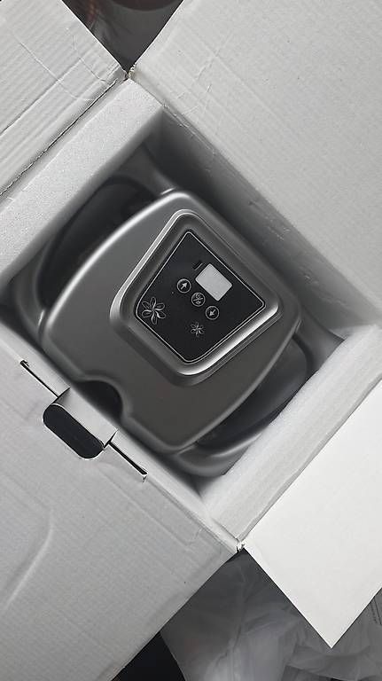 Dispositivi per massaggi: Massage Gun  – Usato da Zürich venduto da Tornadorey 1