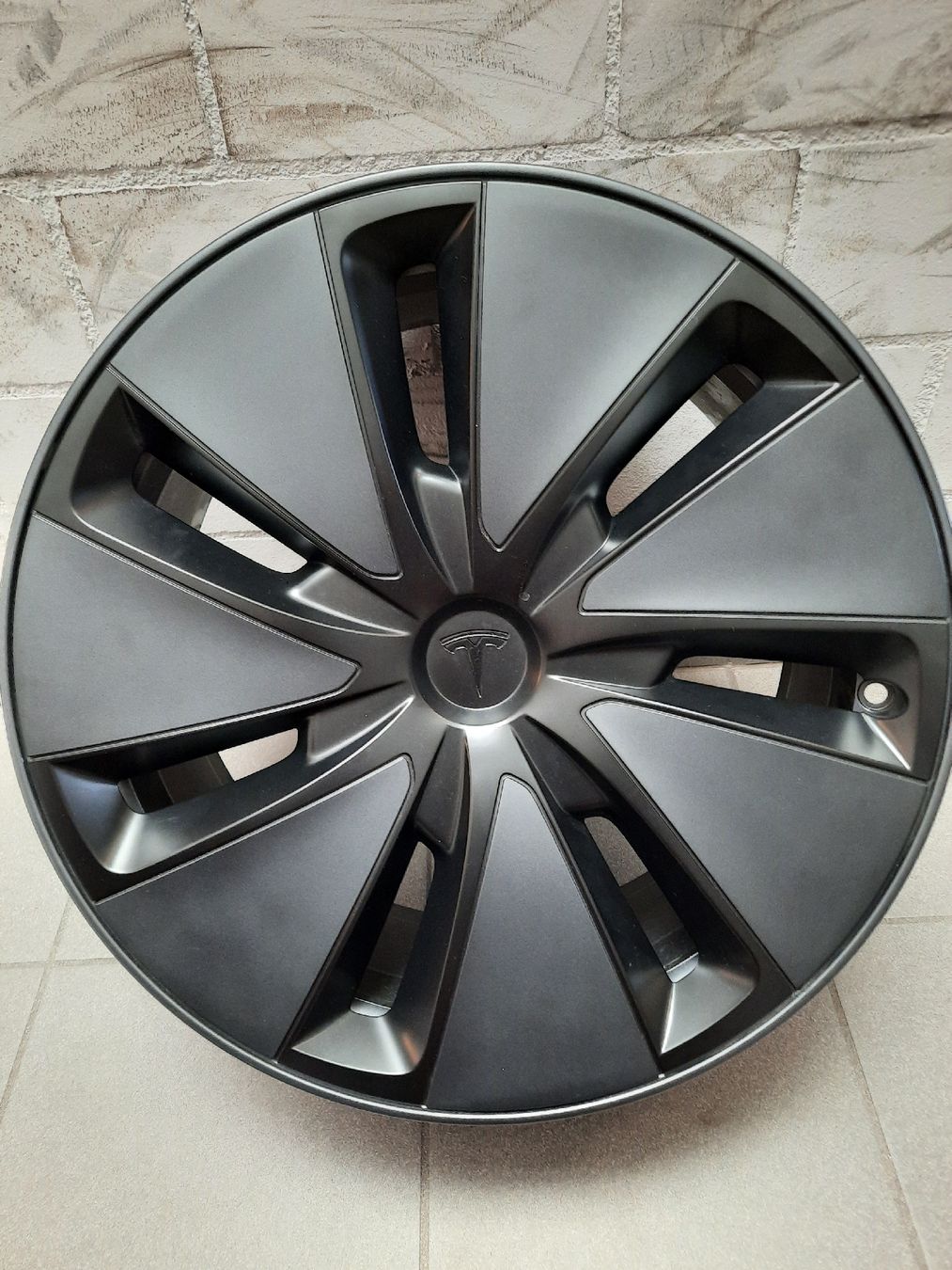 Tesla Cerchioni: Tesla Model 3 4x Felgen 18" – Usato da Ottikon b.Kemptth. venduto da Sharan6