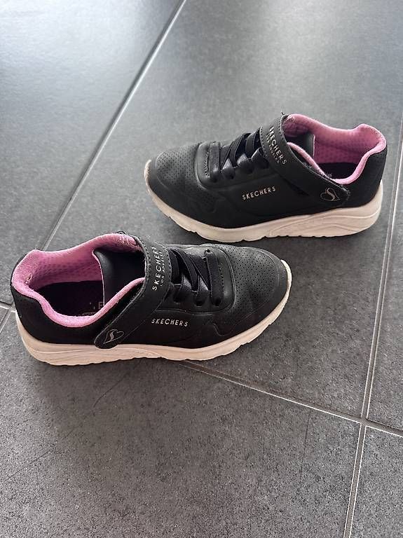 Scarpe per ragazzi: Sketcher Kinderschuh Gr. 30 – Usato da Ottenbach venduto da chrisstader 1