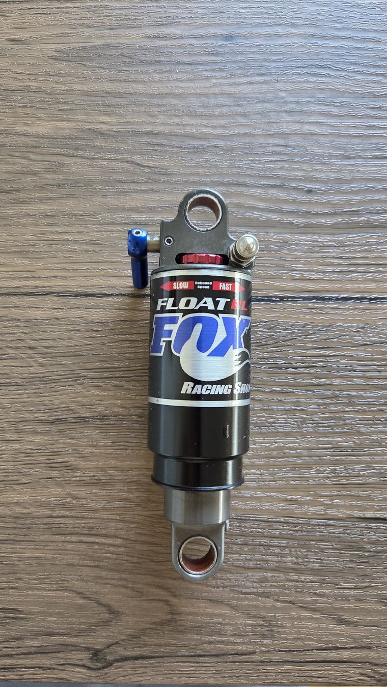 Fox Pezzi di ricambio: Fox float RL 165x38 défectueux – Difettoso da Orbe venduto da Sdcr