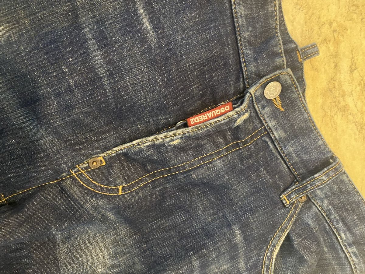 Dsquared2 Jeans: Dsquared Jeans – Gebraucht aus Zug von hig_tb9z 4