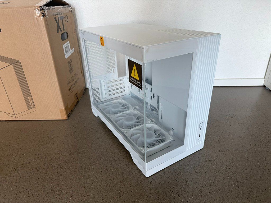 Phanteks Custodie: Phanteks XT V3 PC case for sale, almost new condition – Usato da Luzern venduto da captainmhun 2