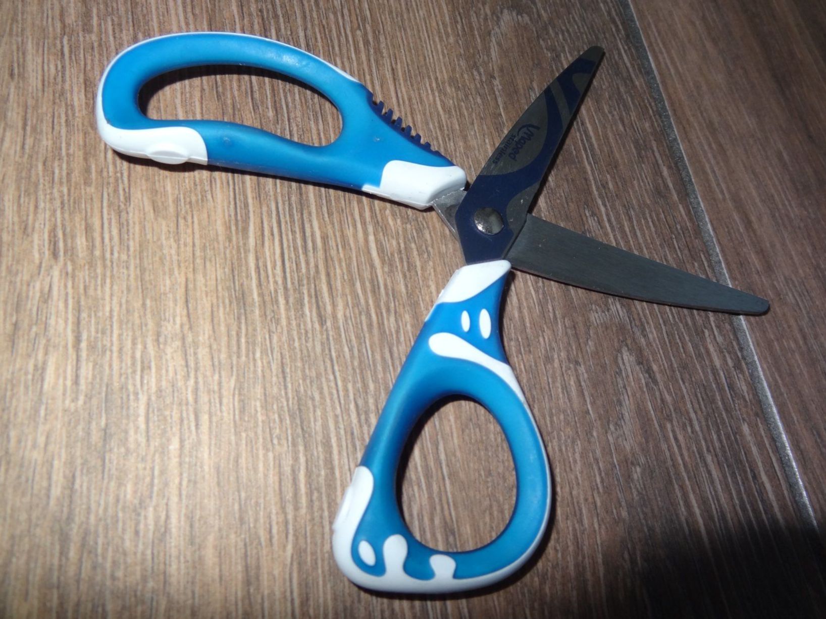 Tous les outils: Ciseaux enfant Maped – D'occasion à Satigny par salvatore73