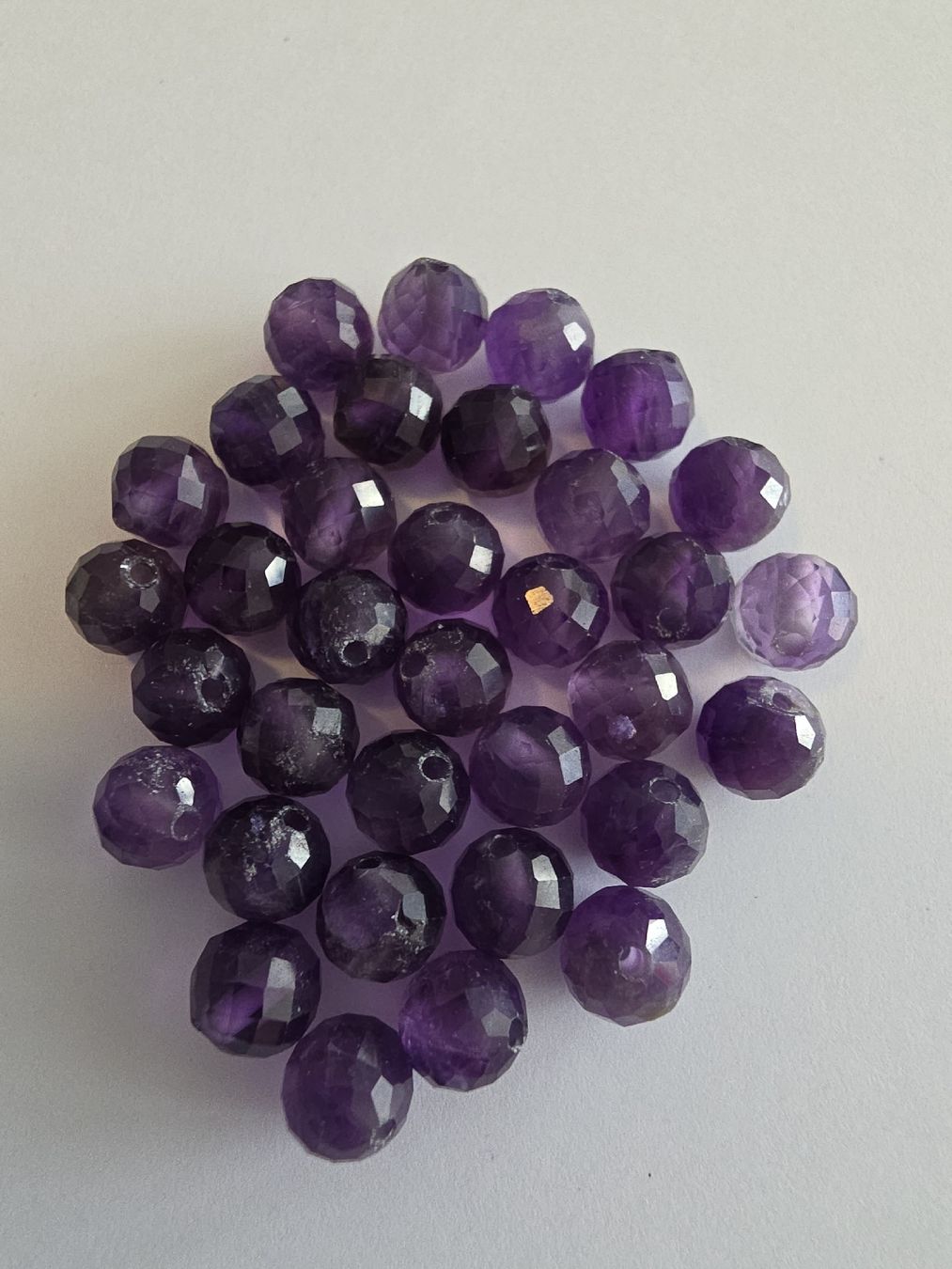 Minerali & Pietre curative: Amethyst facettiert ca. 6mm. 34 Stück lose – Nuovo e nell'imballaggio originale da Menziken venduto da Mirager 2