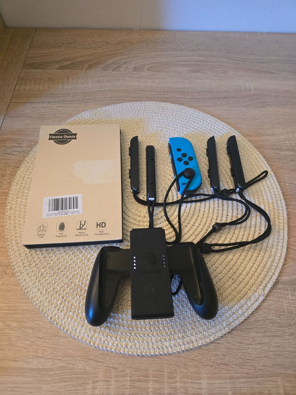 Nintendo Console: Switch, 4 manettes, 9jeux – Usato da Geneve venduto da Morgane_manto 4