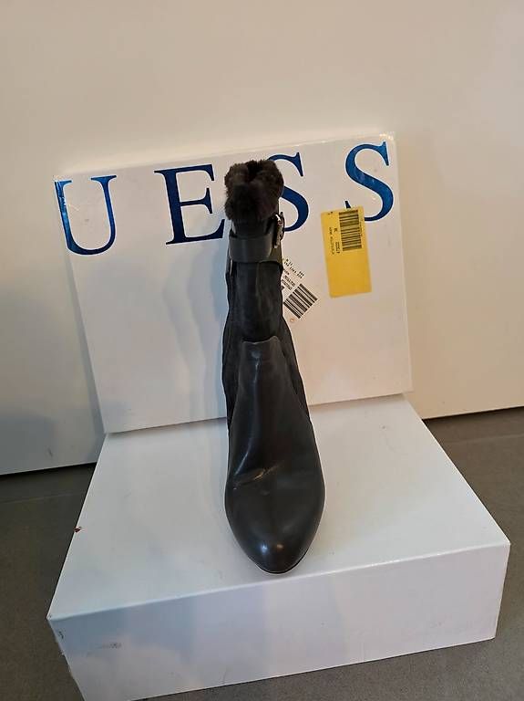 Guess Scarpe da donna: Guess Stiefeletten Echtleder Gr. 38 – Nuovo (secondo la descrizione) da Frümsen venduto da mar_7jzg 2