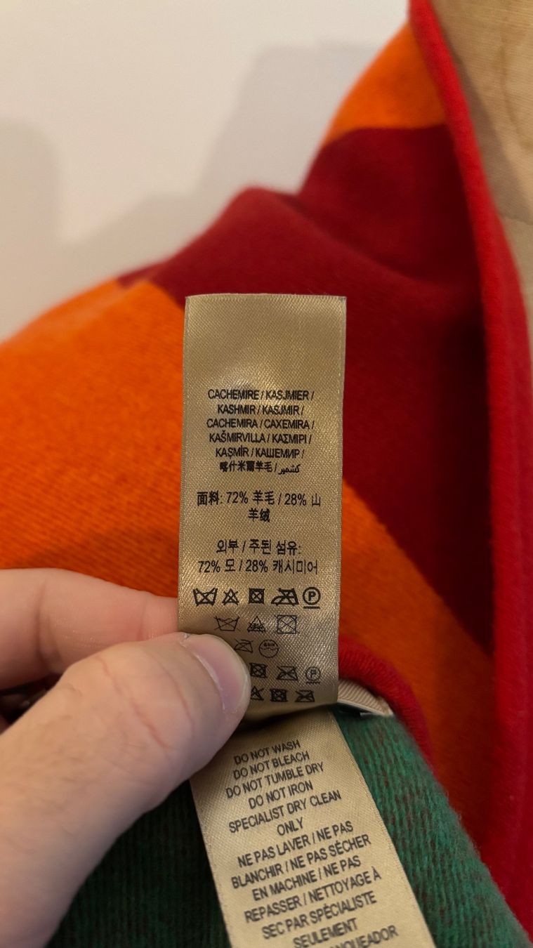 Burberry Altro in  Abbigliamento & Accessori: Burberry Rainbow Poncho Schal – Nuovo (secondo la descrizione) da Luzern venduto da luzern.secondhand 9