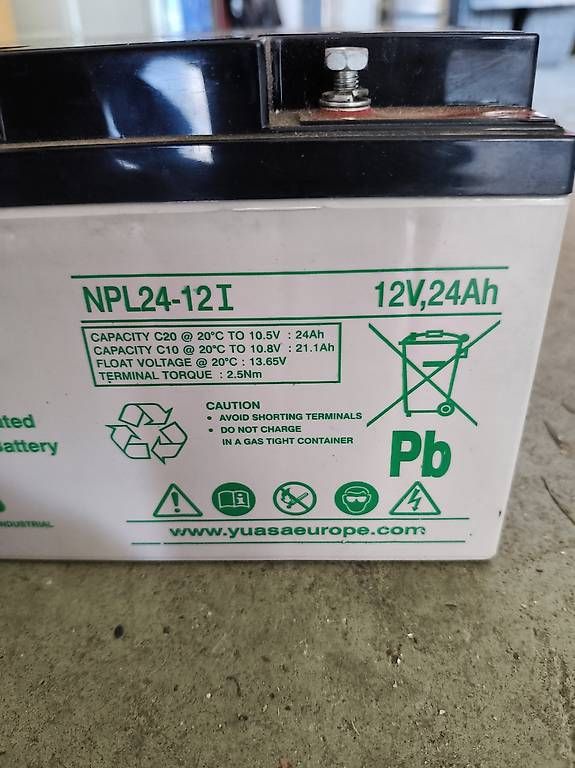Accus & piles: 12V Batterie – D'occasion à Schönenwerd par Ph75