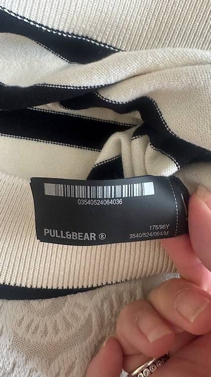 Pullover & Sweatshirts: Pull&Bear Jumper Shirt Strick  – Gebraucht aus Hünenberg See von Schulers 4