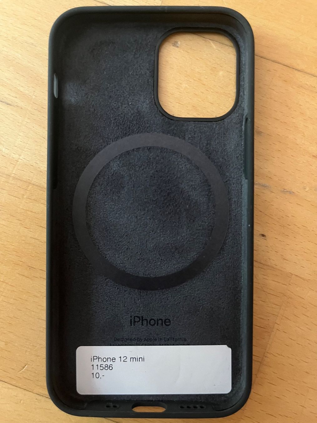 Covers & Schutzfolien: Apple iPhone 12 mini Original Schutzhülle schwarz – Gebraucht aus Zürich von mignonmignon