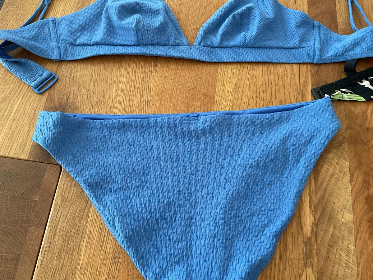 Badekleider & Bikinis: 2 Bikini, Grösse M/L – Gebraucht aus Bern von kano68 4