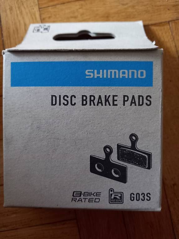 Pezzi di ricambio: Bremsbeläge Shimano, ein Paar – Usato da Zollikofen venduto da Serious
