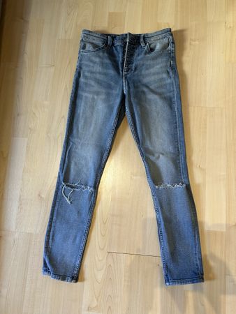 Jean Divided H&M taille haute déchiré – taille 38