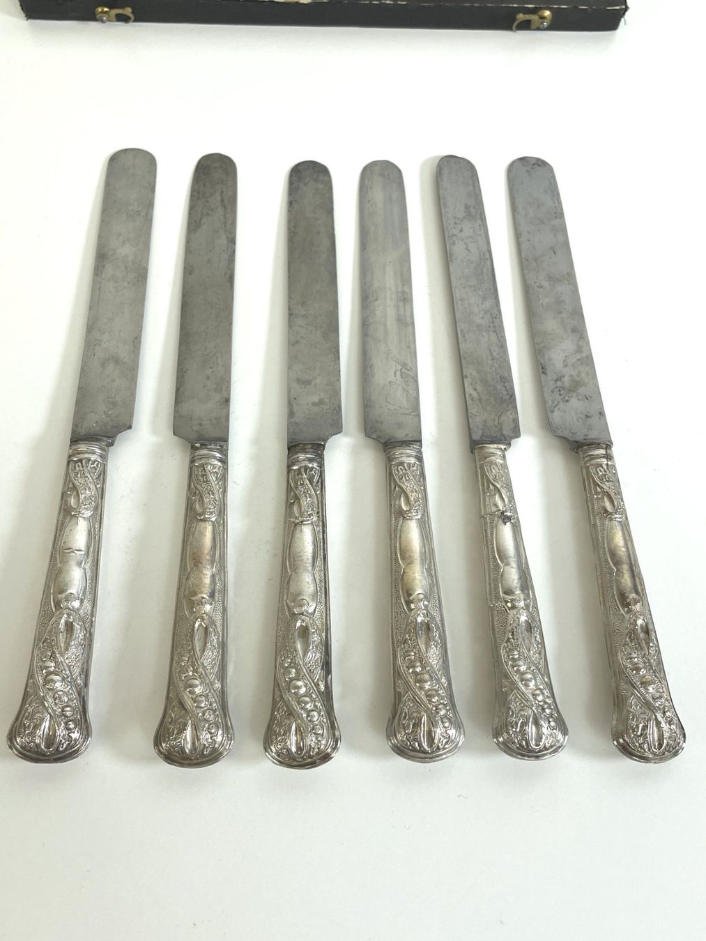 Coltelli: Etui mit 6 Messern Versilbert Antik, Jugendstil – Usato da Zürich venduto da Arche_Brockenhaus 8