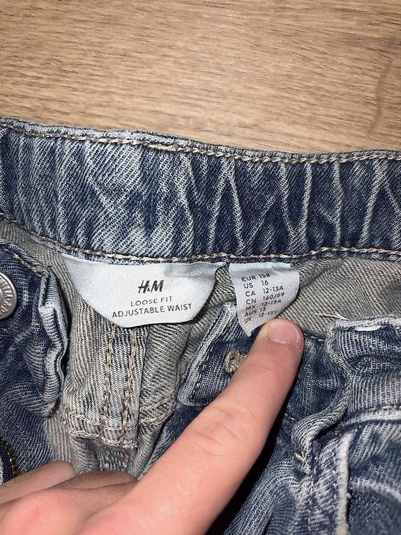 Jeans: Trendige Jeans Hose – Usato da Therwil venduto da for_zh9f 1