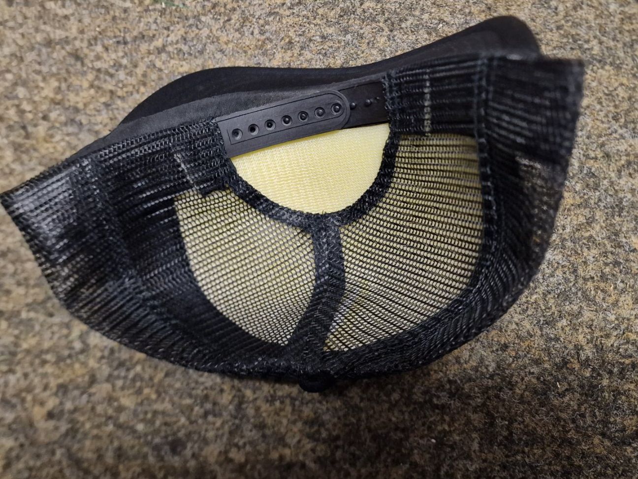 Copricapi, berretti & cappellini: Cooles Trucker Cap #BELOUD schwarz/weiss - Einheitsgrösse – Nuovo e nell'imballaggio originale da Neuhausen am Rheinfall venduto da geekgadget 2