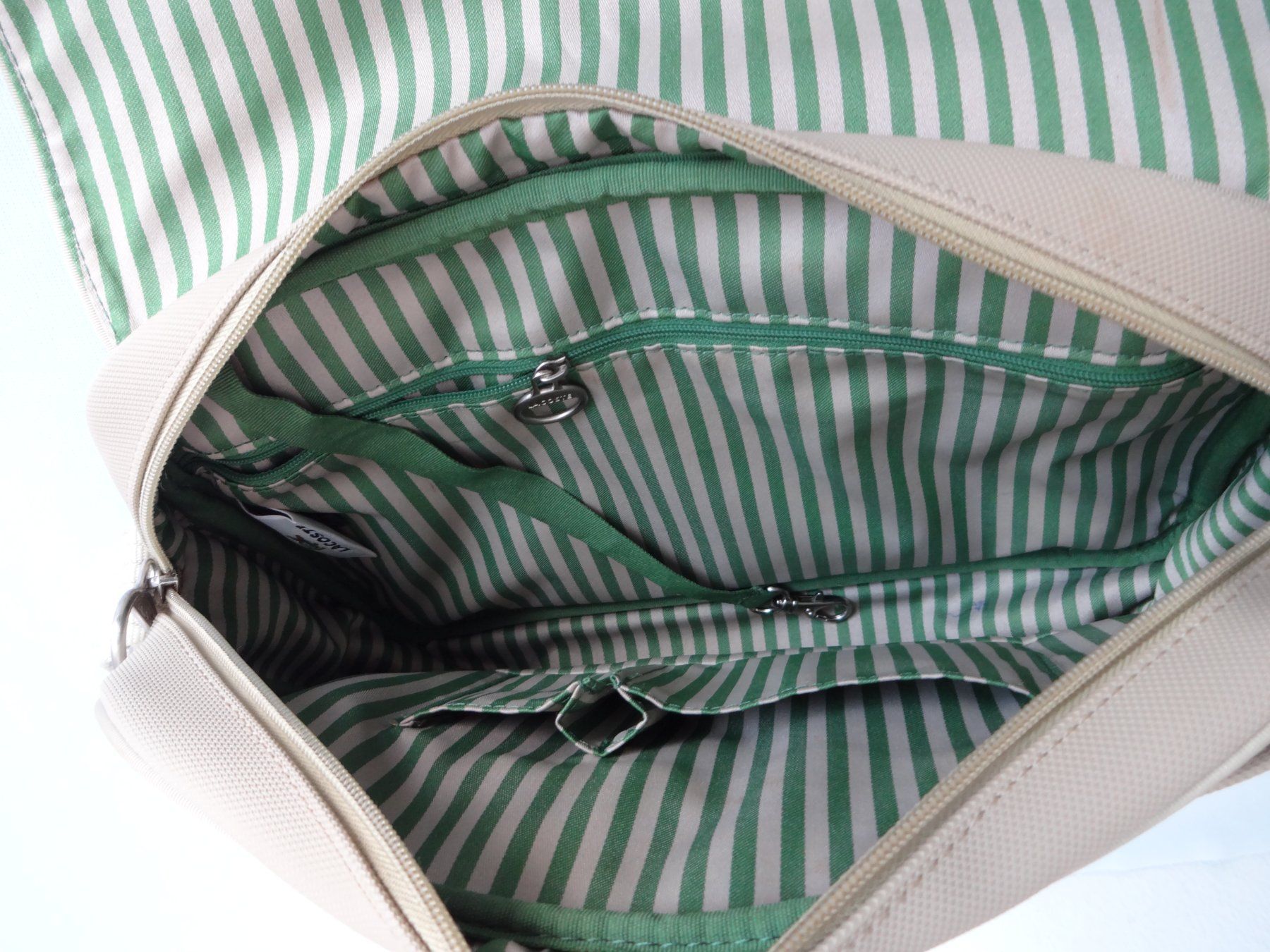 Lacoste Borse da donna: Orig. ""  Lacoste "" Umhängetasche – Usato da Frauenfeld venduto da Riaa 7