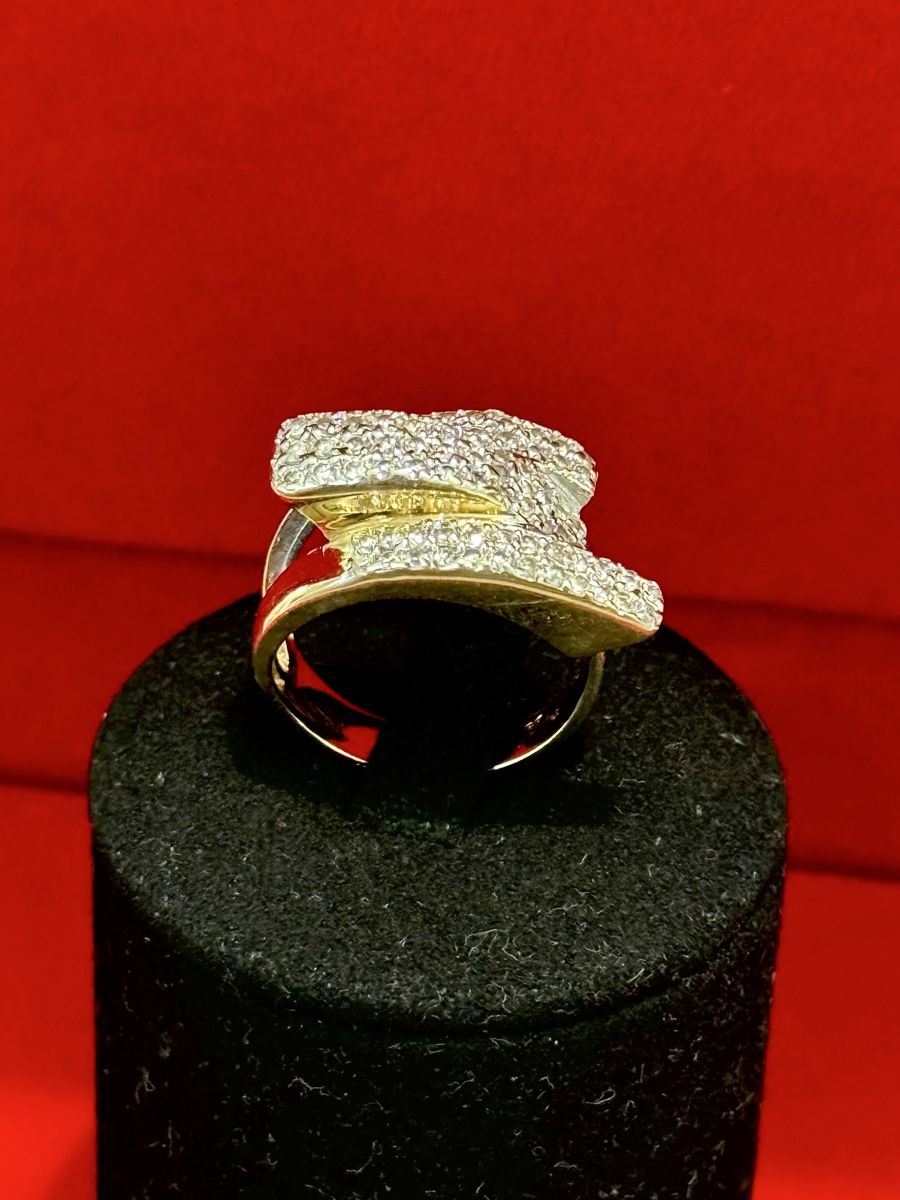 Ringe: Massiver Goldring mit Steine 14 karat 585 – Neu (gemäss Beschreibung) aus Kerns von SMITE