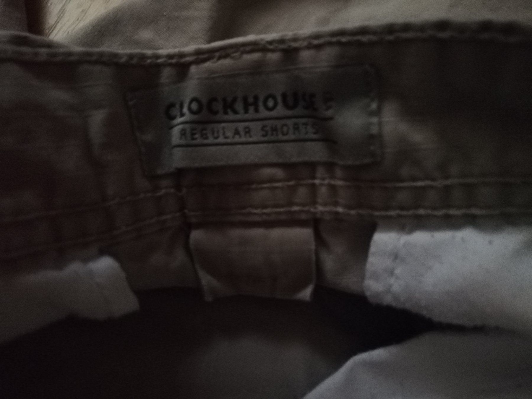 C&A Pantaloni: Herren Bermudas Gr. 32 beige – Usato da Starrkirch-Wil venduto da Mambostar 3