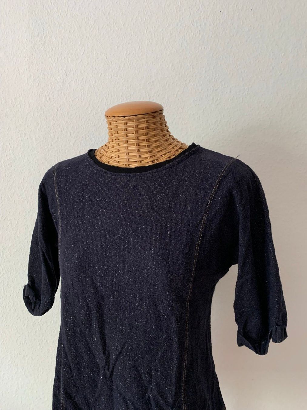 Zara T-shirt: ZARA - Oberteil dunkelblau-golden M – Usato da Zürich venduto da Diazaio 1