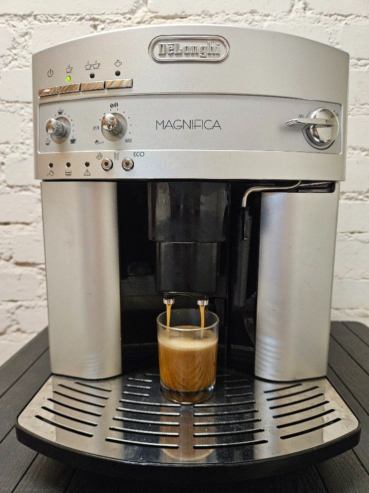 De'Longhi Macchine per caffè & Macchine per espresso: DeLonghi Magnifica – Usato da Zürich venduto da mimi_zh 7