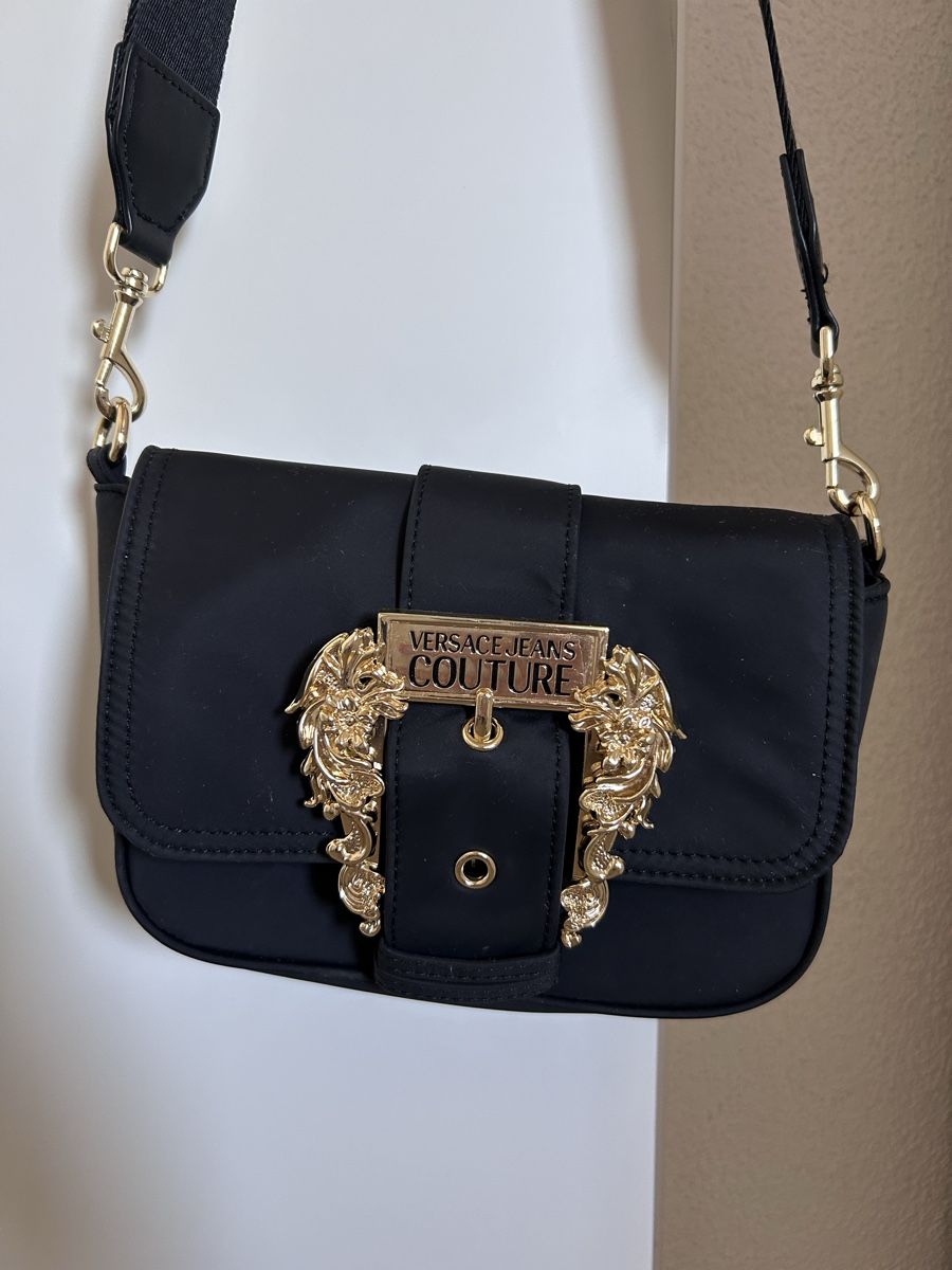 Versace Taschen: Versace Jeans Couture Handtasche wechselbarer Henkel – Gebraucht aus Schlieren von deb_mhv5