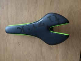 Fizik Sattel 143mm Schwarz Grün Rennvelo MTB Cannondale Six