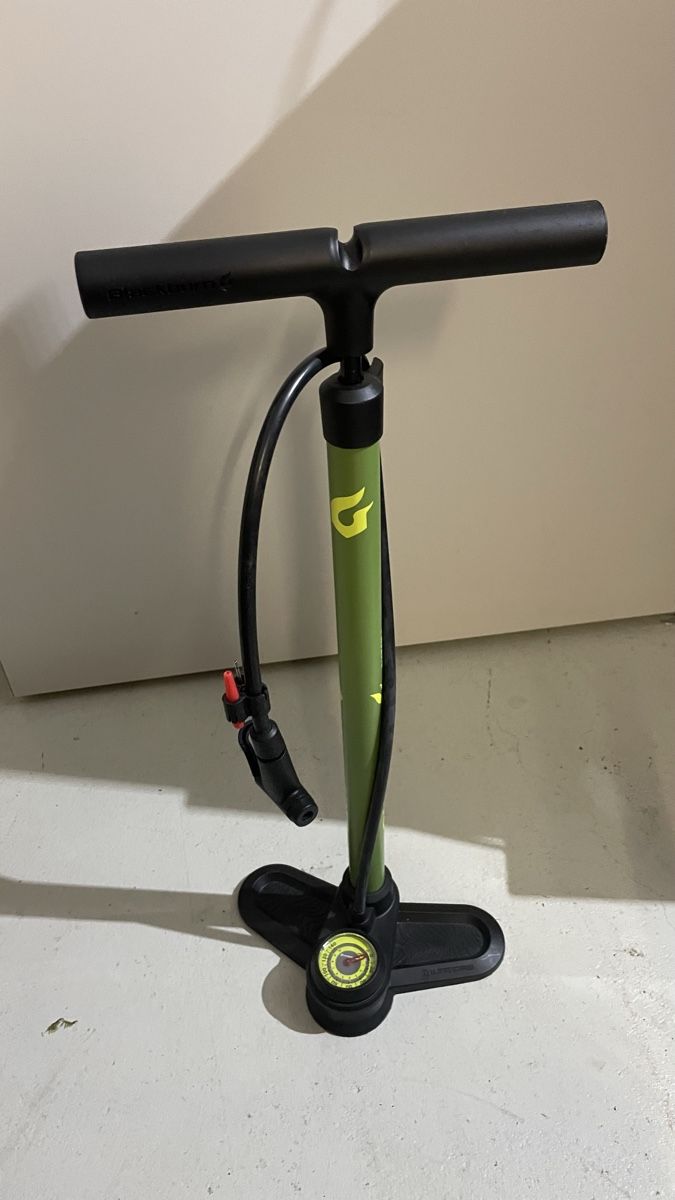 Pompes: Velopumpe – D'occasion à Oftringen par 7ViiCola