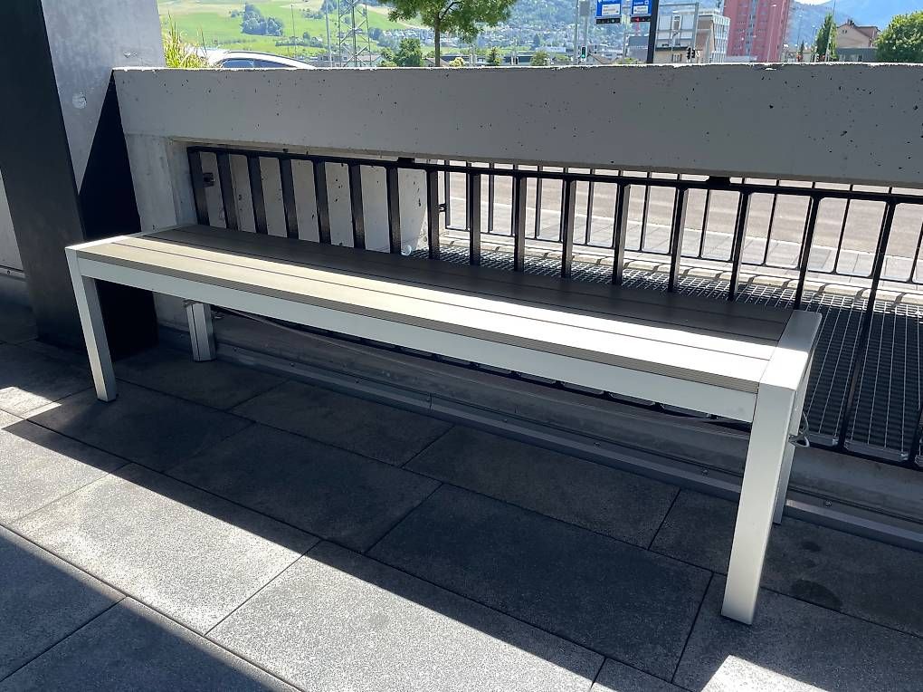 Panchine: Gartenbank aus Aluminium – Usato da Auw venduto da Sappelt 2