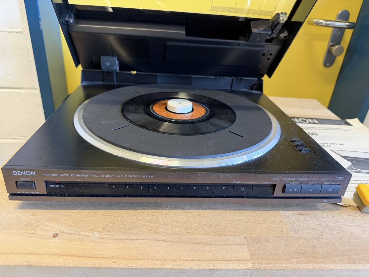 Denon Giradischi: DENON DP-700 Plattenspieler Direktantrieb Automatic  – Usato da Strengelbach venduto da RaenAntikDesign 1