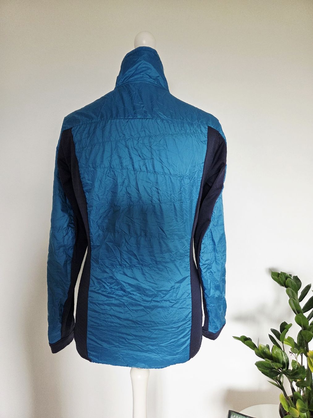 Norrøna Jacken: Norrona Jacke Gr.M neuwertig – Neu (gemäss Beschreibung) aus Stansstad von Urs-_6362 1