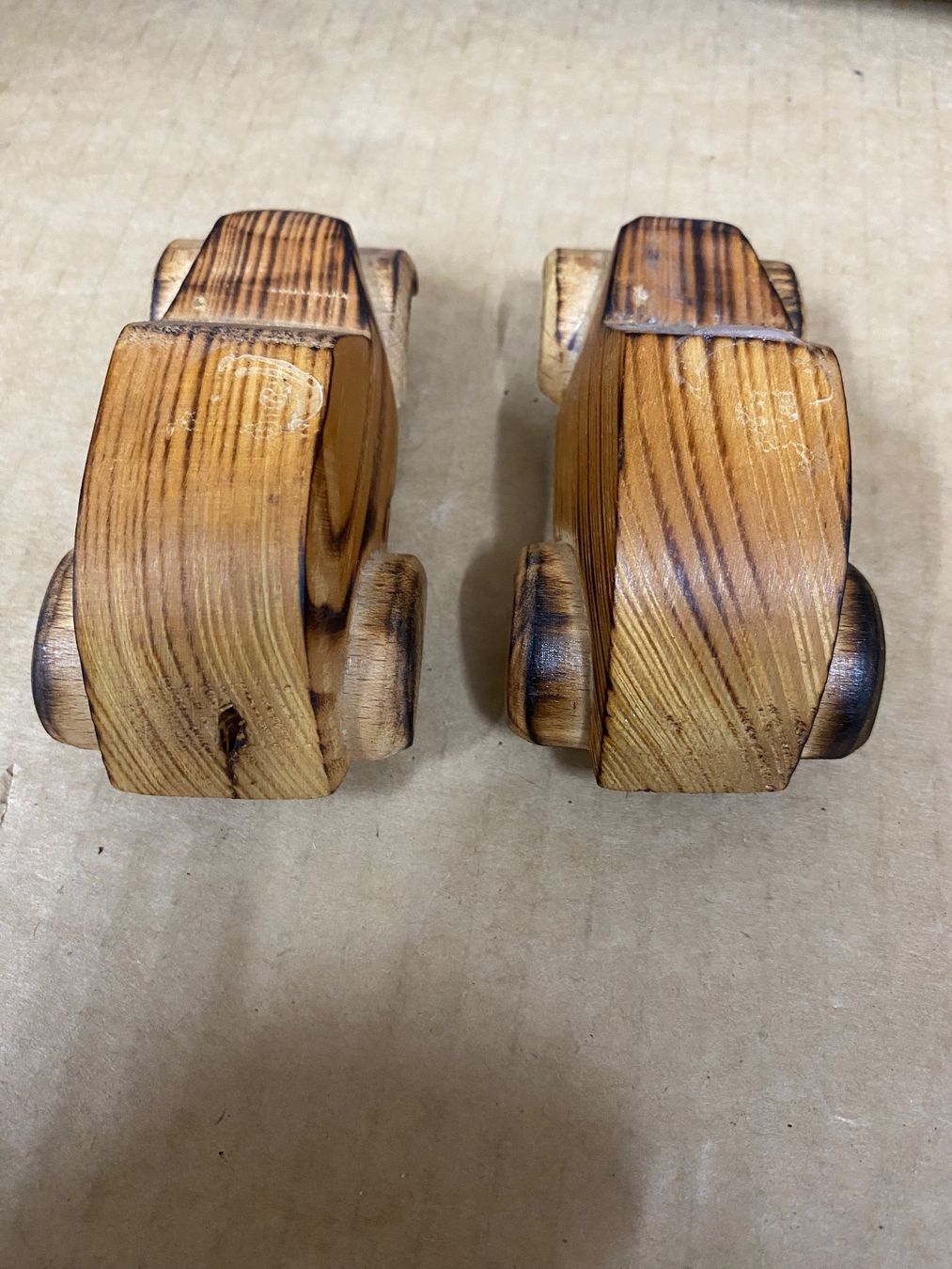 Modellautos: Holz Modell Autos defekt – Gebraucht aus Eschlikon TG von ArtRec 5