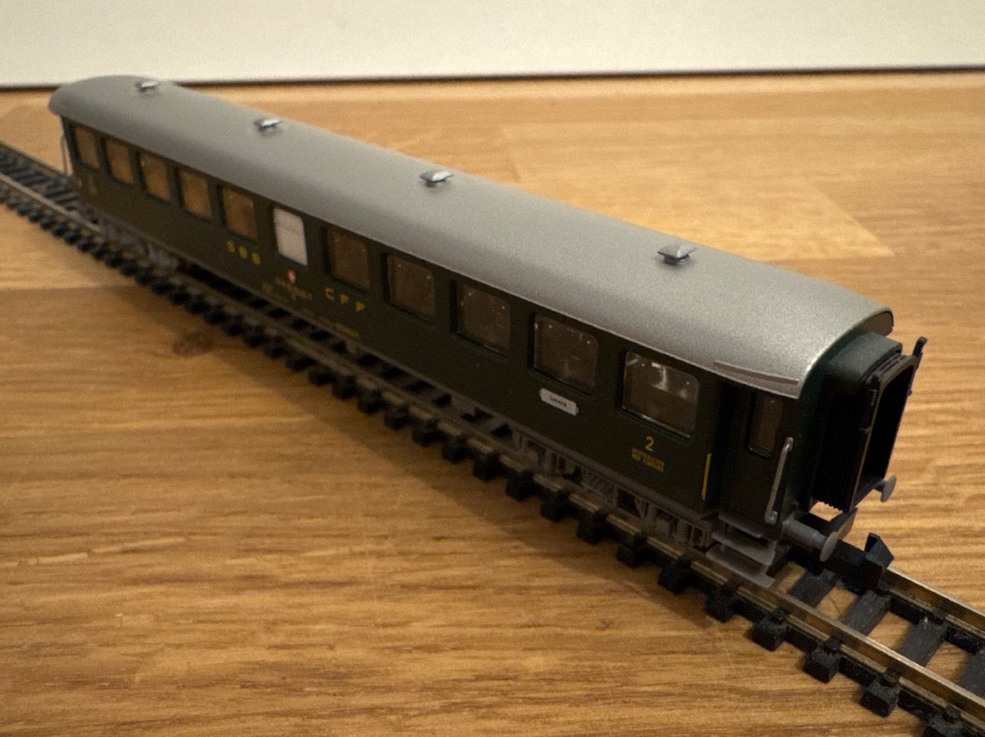 Fleischmann Modelleisenbahnen: Fleischmann 8139 SBB Personenwagen 2 Klasse – Neu (gemäss Beschreibung) aus Schlierbach von Look8 1