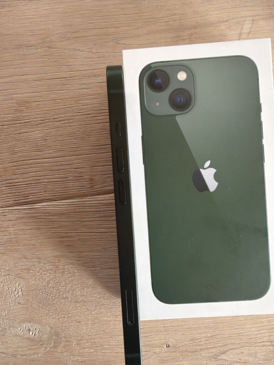 Apple Portables: iPhone 13 Green 128GB Model A2633 – D'occasion à Unterägeri par TobiasWild 3