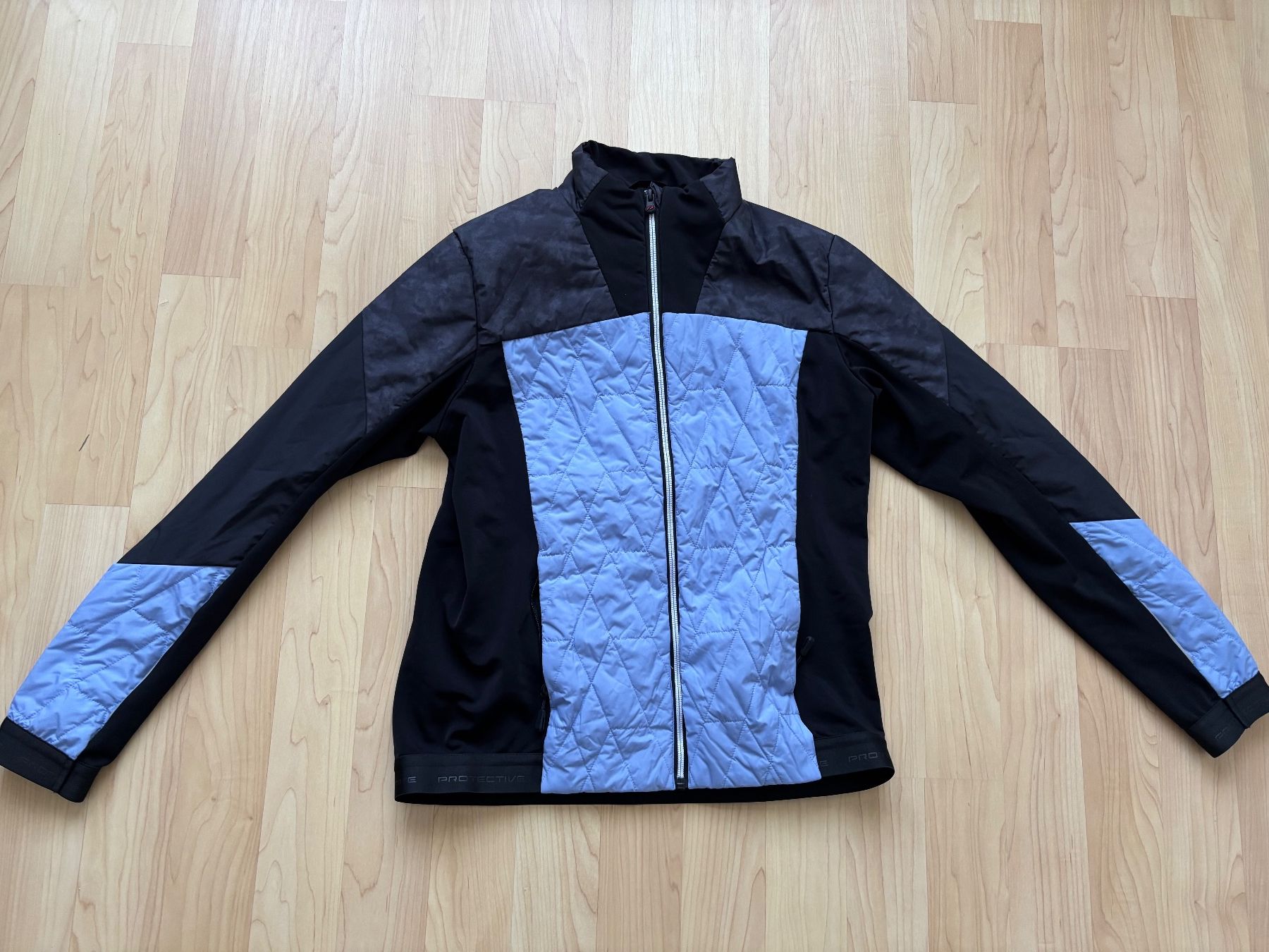 Giacche: Winterjacke Protective zum Biken oder Langlauf, Gr 40, NEU – Nuovo (secondo la descrizione) da Rotkreuz venduto da Bonito77 3