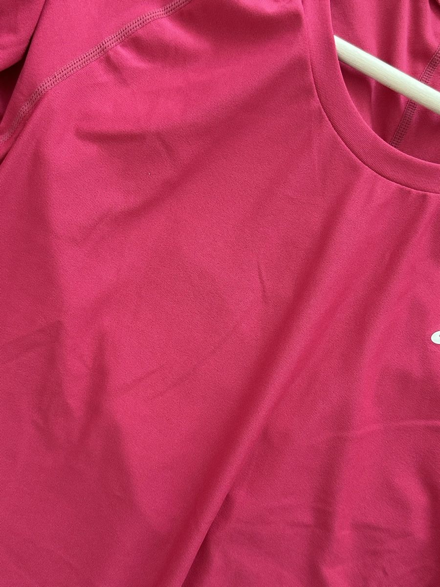 Asics T-shirt: Asics Funktionsshirt Pink Grösse L – Usato da Luzern venduto da linnblake 4