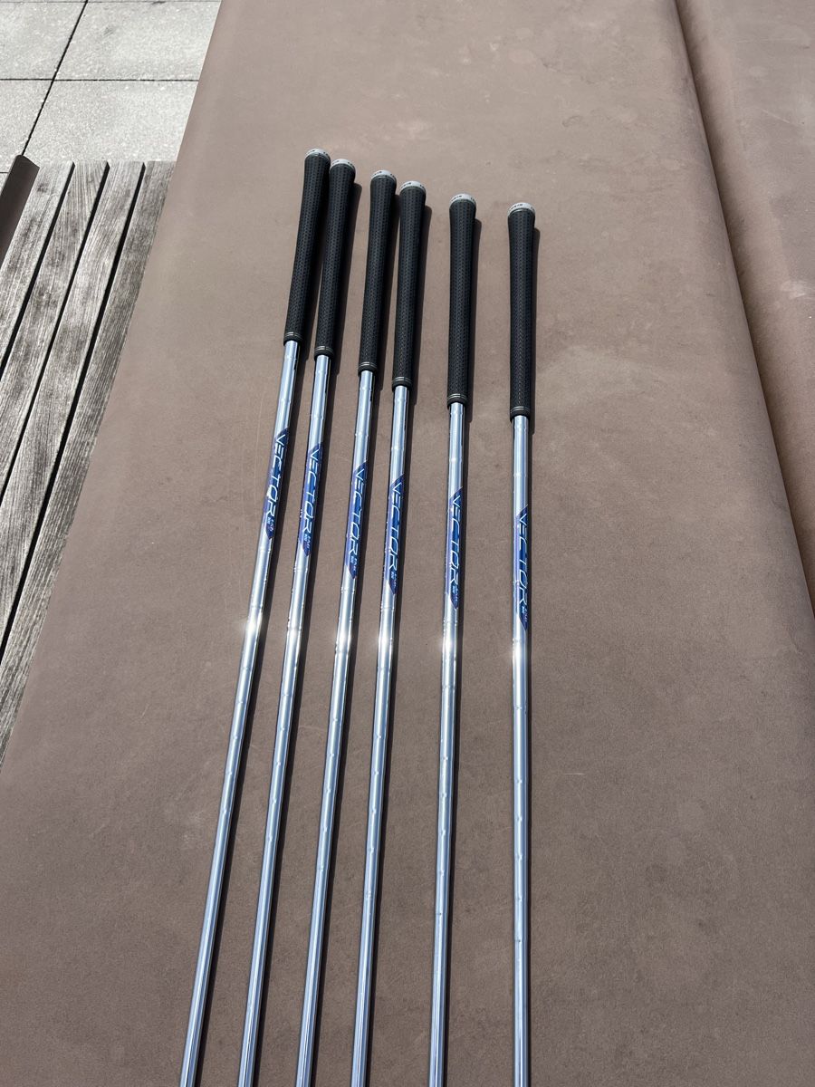 Callaway Mazze & Set: Callaway Elyte iron set 5-pw new condition – Nuovo (secondo la descrizione) da Granges-Paccot venduto da luc_r7pl 4