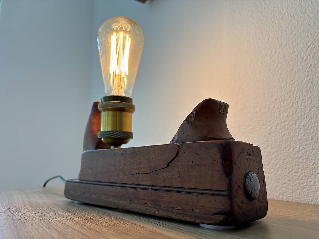 Lampes: Pialla lampada – D'occasion à S. Antonino par raffosuisse