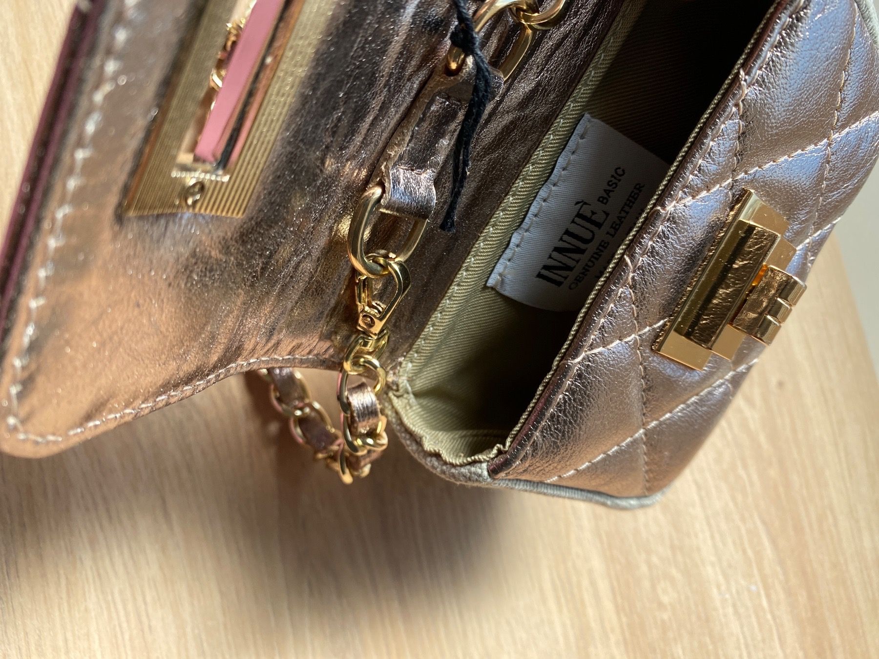 Borse da donna: kleine Tasche INNUE – Usato da balsthal venduto da davidbalsthal23 1